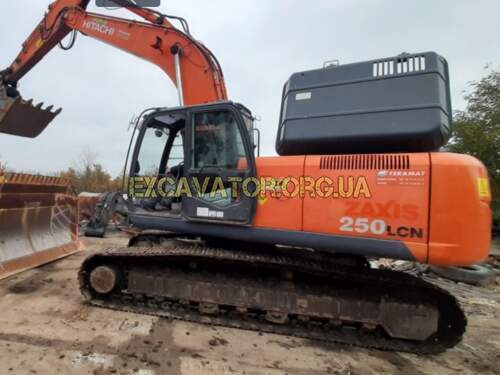 HITACHI ZX 250