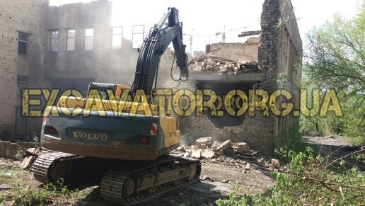 ДЕМОНТАЖ ПРОМИСЛОВОГО БУДИНКУ В М. КИЇВ, ГОЛОСІЇВСЬКИЙ Р-Н.